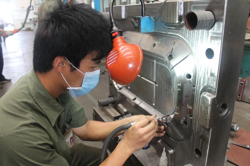 An International Team of 80 Uses SOLIDWORKS to Design Lifesaving Medical Devices