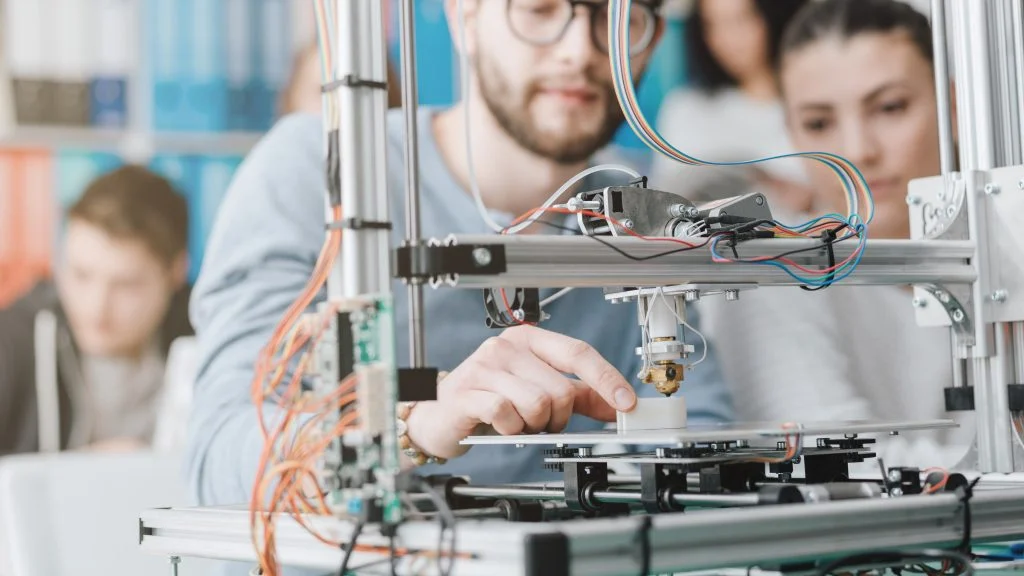 Five Ways Engineering Students Can Enhance Their Resumes