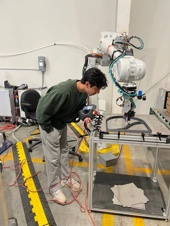 Pioneering Large-Scale Additive Manufacturing: My Journey at DREAMS Lab Virginia Tech with SOLIDWORKS