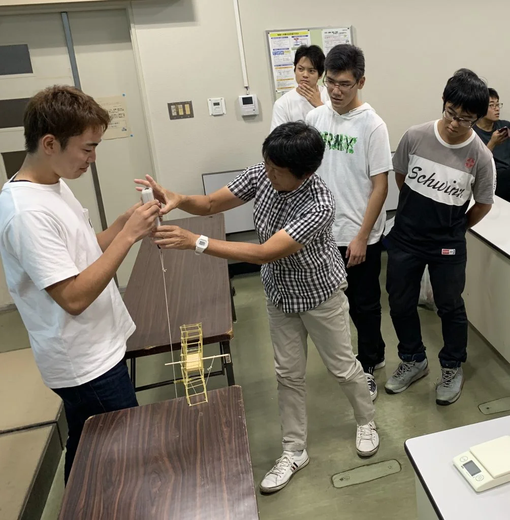 10 Tips for Teaching Engineering, Physics and Applied Math Using SOLIDWORKS Simulation Tutorials